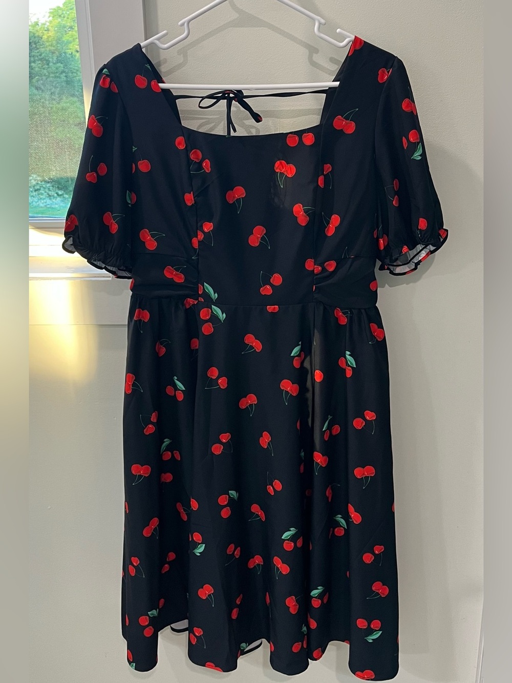 Belle Poque Black Cherry Print Puff-Sleeve Dress XL
